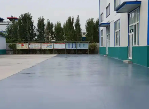 包头彩色路面喷涂翻新的材料对冬季